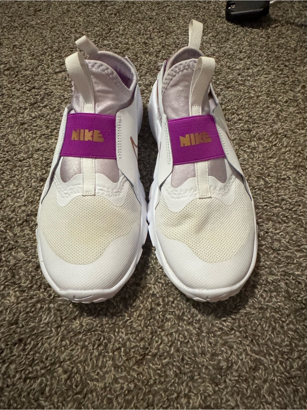 Nike tennis shoes